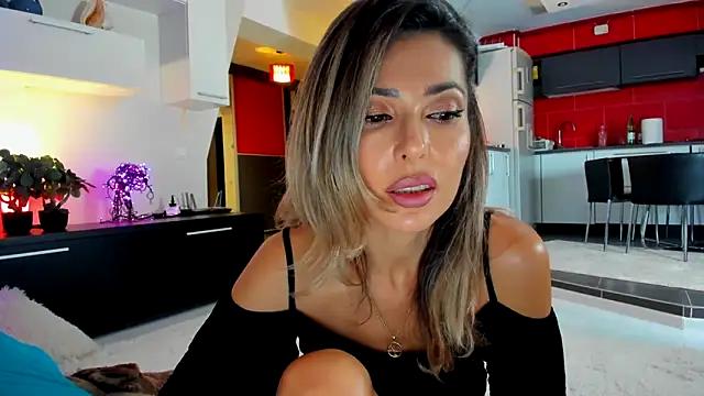 MissSmiley26 from StripChat