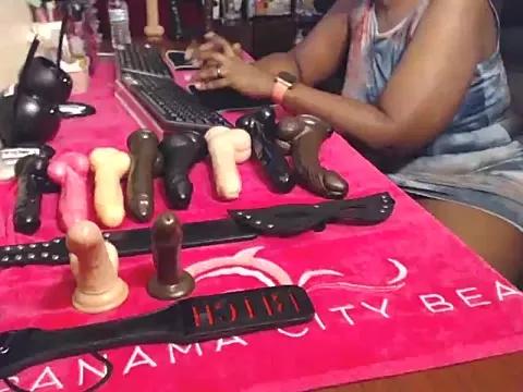 MissTajaa from StripChat
