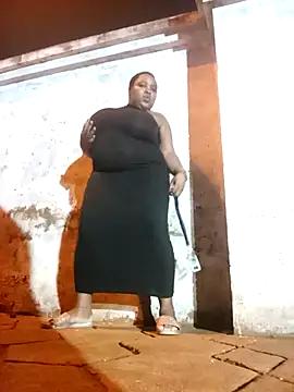 MissThickMelons from StripChat