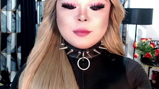Mistress_CassieXX from StripChat is Freechat