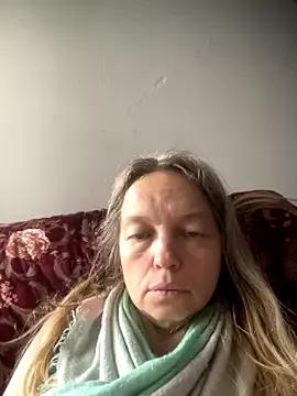 MIUNELLY from StripChat is Freechat