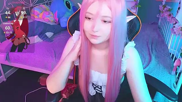 MizukiNoYoru from StripChat is Freechat