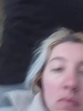 Mllesha74000 from StripChat
