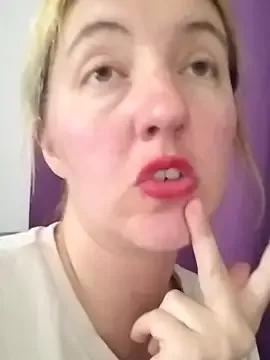 Mllesha74000 webcams show profile image 