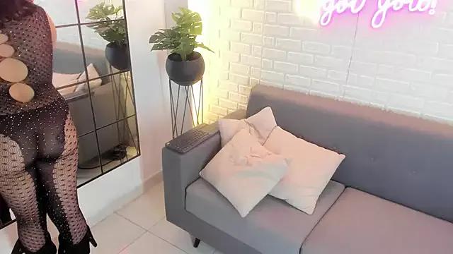 Girls: try live performances with matured performers, from dancing to quirks, in a variety of beautiful sex cams.