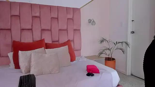 molly_gomezz from StripChat