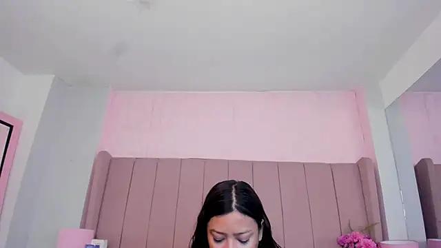 MollyBigBoobs12 from StripChat