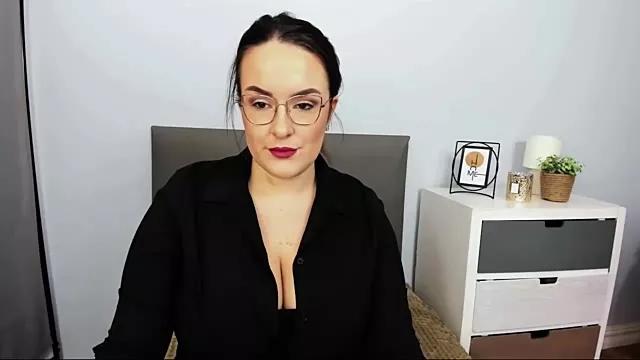 MollyFlowers from StripChat