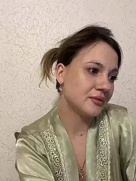 mollygirll from StripChat is Freechat