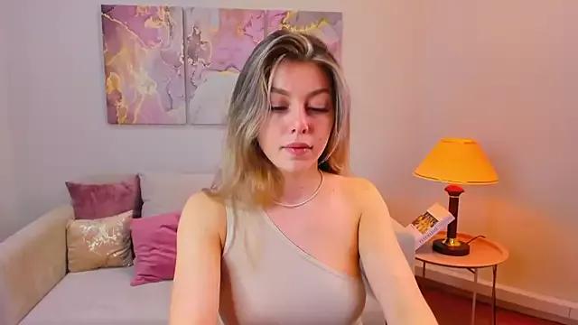 MollyMeltorr from StripChat
