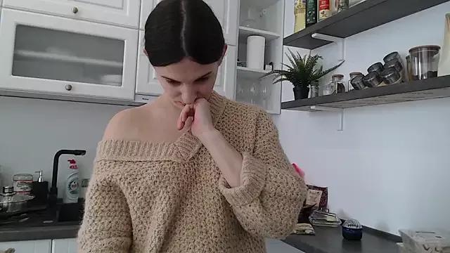 mollymo from StripChat