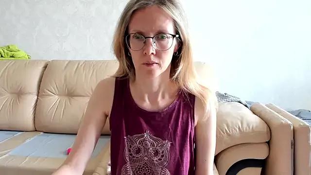 MollyStory from StripChat