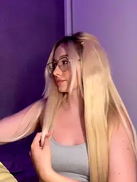 mollyxxx from StripChat