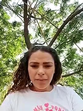 Mommy-Hot from StripChat