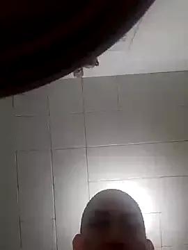 mommy-michell from StripChat