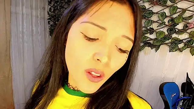 MOMMYJEVAA from StripChat