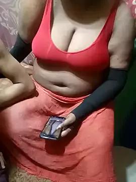 MomsFuckerSon from StripChat