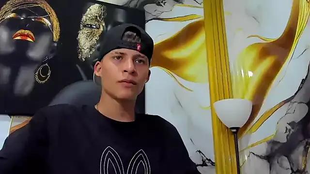 mono_blonde from StripChat