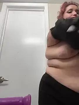 MonroeDiamond from StripChat is Freechat