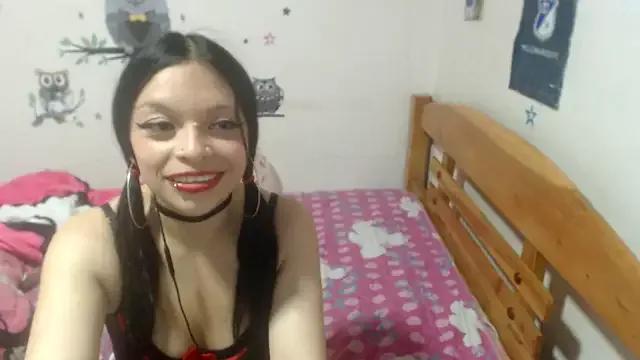 montthbluee from StripChat is Freechat