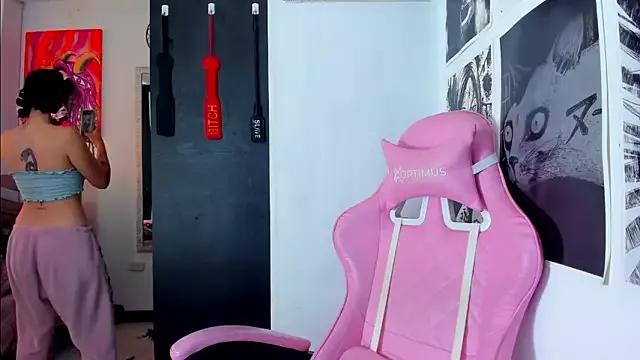MOON_WILLS from StripChat