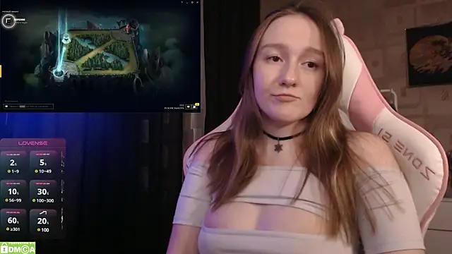 MoonlishSiren from StripChat