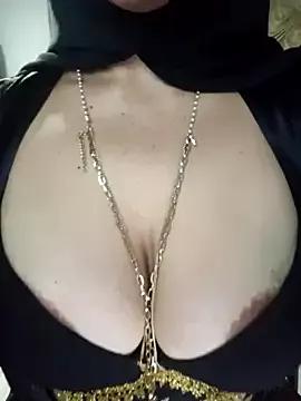 nadia__abaud from StripChat is Freechat