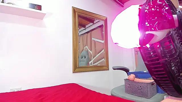 naia_blessed from StripChat