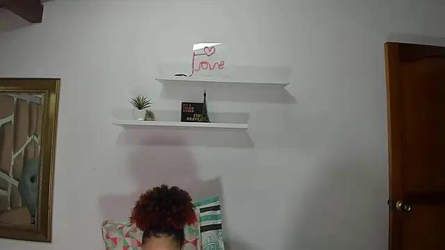 naia_blessed from StripChat