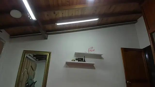 naia_blessed from StripChat