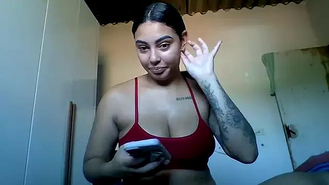 Nandinha777 from StripChat