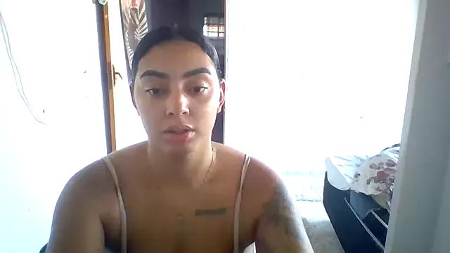 Nandinha777 from StripChat