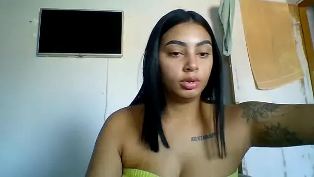Nandinha777 from StripChat
