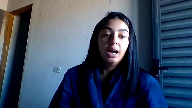 Nandinha777 from StripChat
