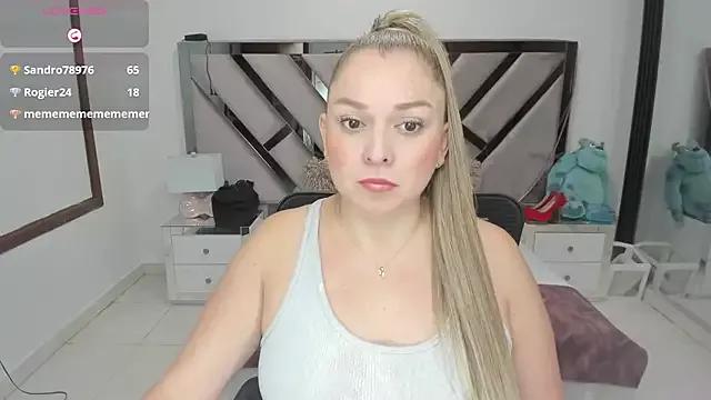 Girls: try live performances with matured performers, from dancing to quirks, in a variety of beautiful sex cams.