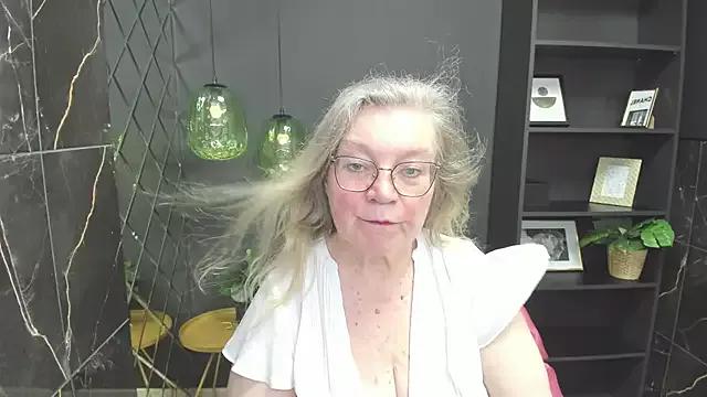 NataliMellow from StripChat