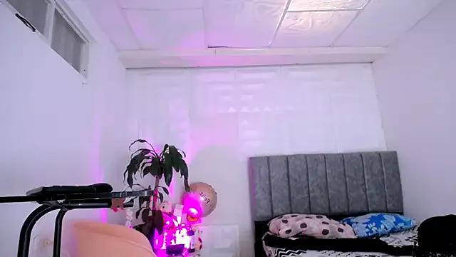 nataly_red from StripChat