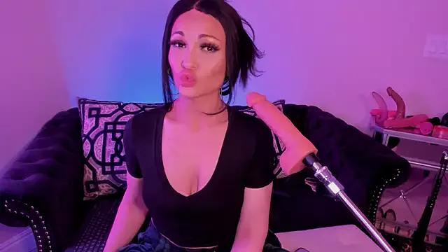 NatashaxoBangs from StripChat