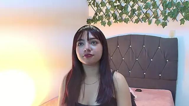 Nathalie_Gold from StripChat is Freechat