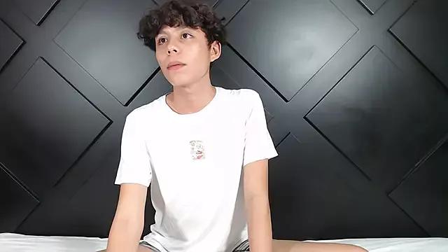 NathanBell from StripChat is Freechat