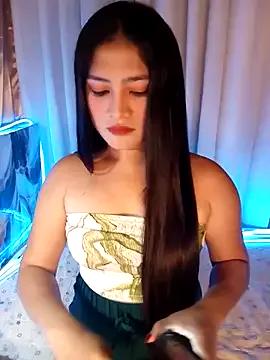 Naughtyalina2 from StripChat is Freechat