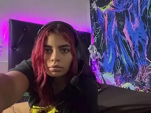 Photos of nayaxxx13 from StripChat is Freechat