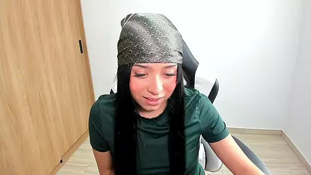 nayraleon_a from StripChat is Freechat