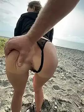 Photos of neighbours_love from StripChat is Freechat
