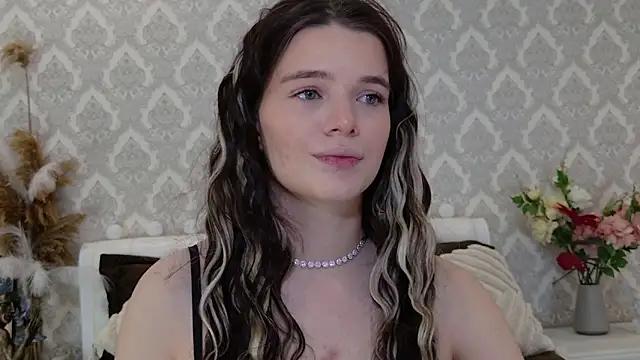 Nellie_Medina from StripChat