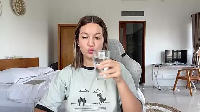 Nelly_Fischer from StripChat