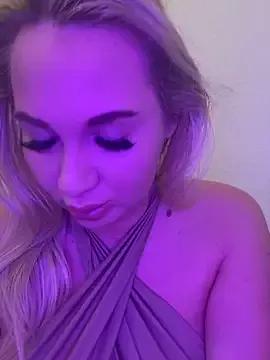NellyExtraa from StripChat
