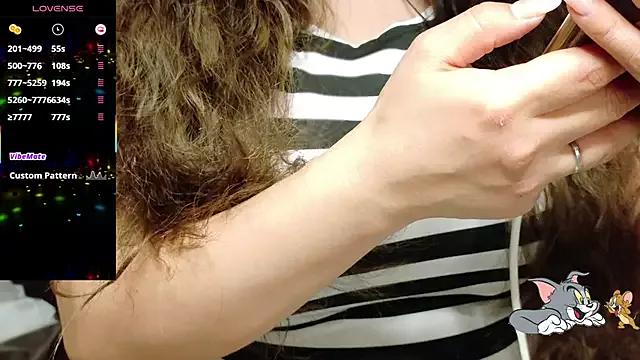 Girls: try live performances with matured performers, from dancing to quirks, in a variety of beautiful sex cams.