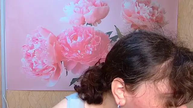 NeonilaLisova from StripChat