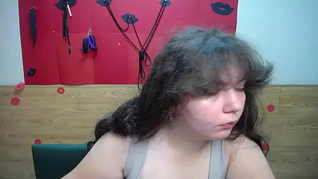 NeonilaLisova from StripChat is Freechat